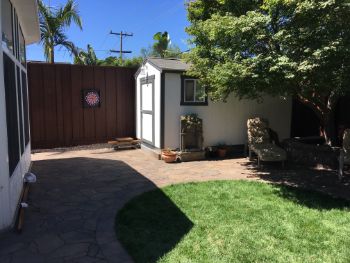 A picture of flagstone patio in Cupertino.